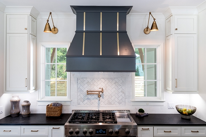 Benjamin Moore Kendall Charcoal Dark grey hood paint color Benjamin Moore Kendall Charcoal Benjamin Moore Kendall Charcoal #BenjaminMooreKendallCharcoal