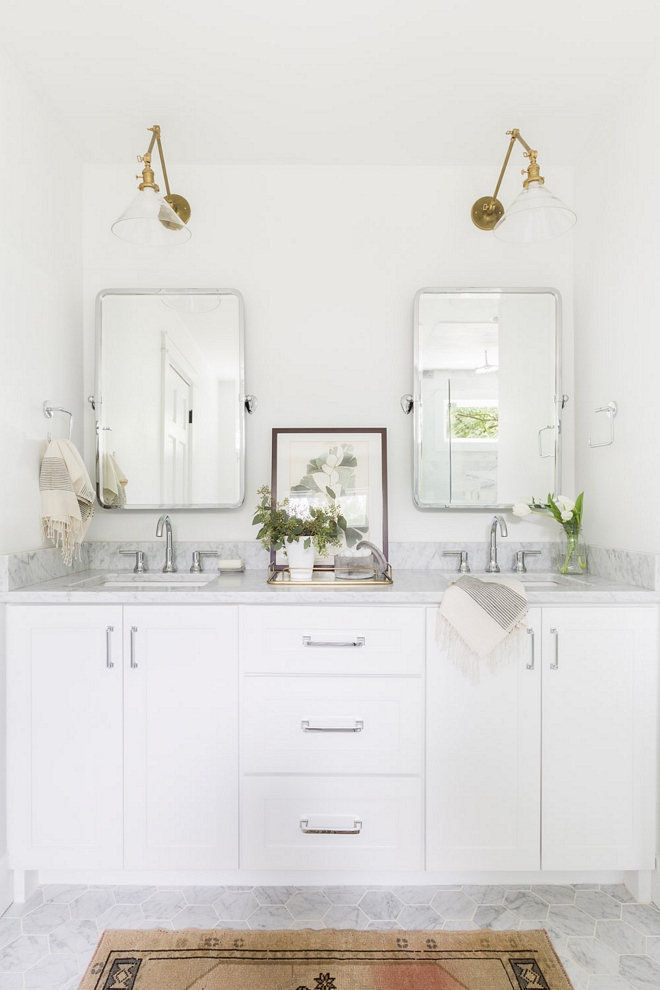 Super White by Benjamin Moore Paint Color Bathroom paint color Super White by Benjamin Moore Paint Color 2540 Love ©AlyssaRosenheck #SuperWhitebyBenjaminMoore #PaintColor