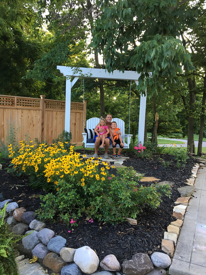 Backyard swing Family backyard ideas Backyard swing #backyard #swing #Backyardswing