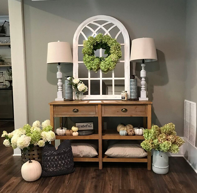 Foyer paint color Amazing Grey by Sherwin Williams