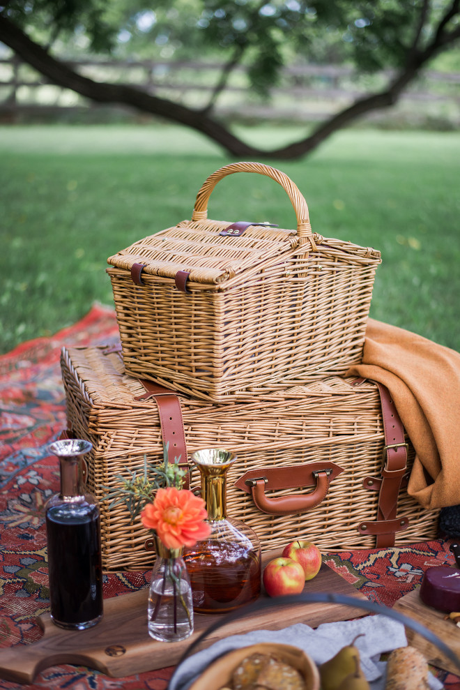 Picnic Baskets Picnic Basket Ideas Picnic Baskets #PicnicBaskets #PicnicBasket