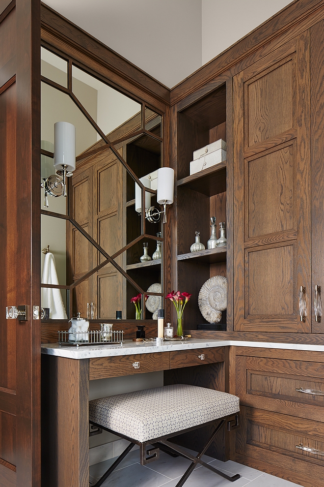 I absolutely love the stain color on this Oak cabinetry. It works beautifully with the white marble