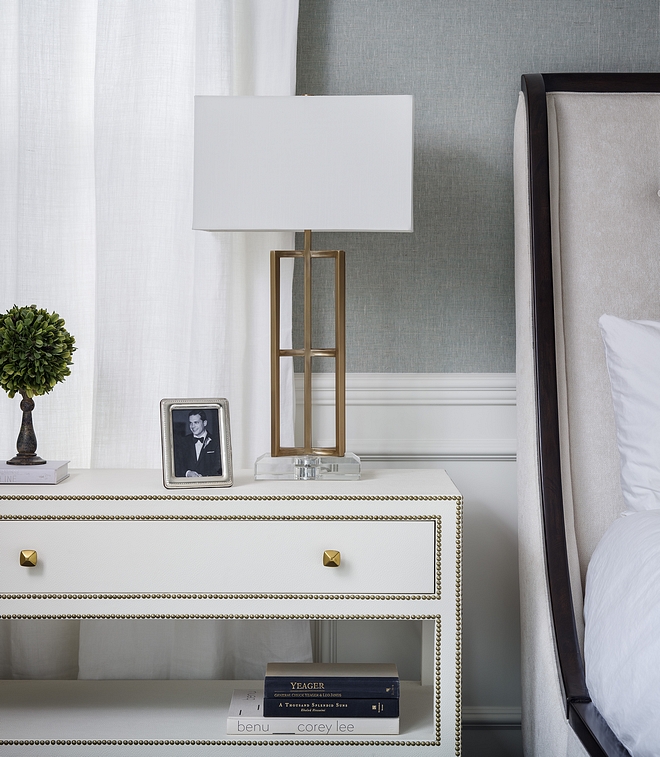 Elegant Nightstand decor Bedroom decor Classic nightstand decorating ideas Elegant Nightstand decor #Nightstanddecor