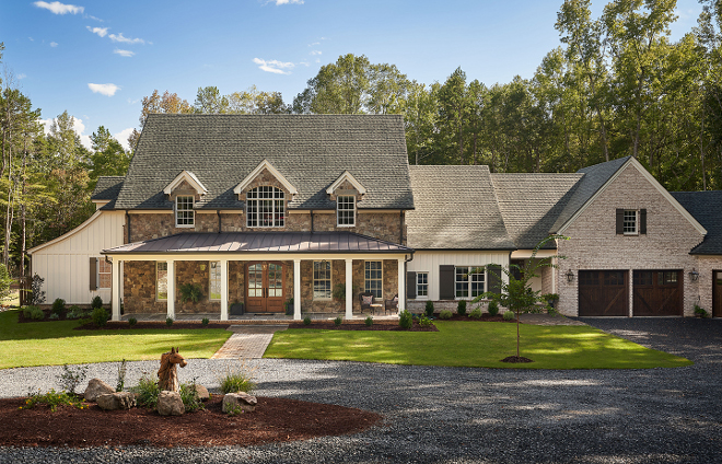 Sherwin Williams SW6385 Dover White Off white modern farmhouse with brick and board and batten siding painted in Sherwin Williams SW6385 Dover White #exterior #boardandbatten #paintcolor #SherwinWilliamsSW6385DoverWhite