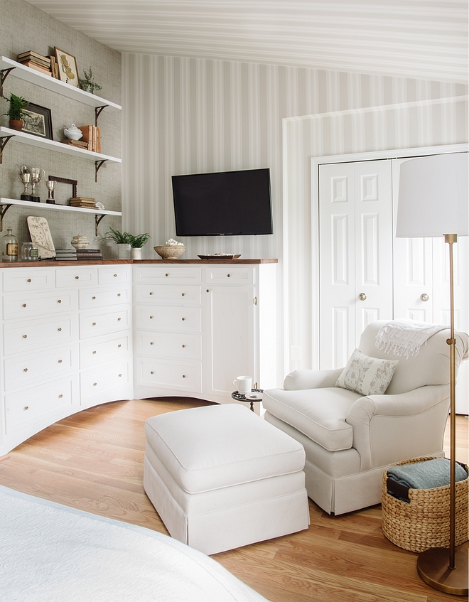 Bedroom Sitting Area Built-in The built-ins were made with a slightly antique, furniture feel #Bedroombuiltin #bedroom #builtin #sittingarea