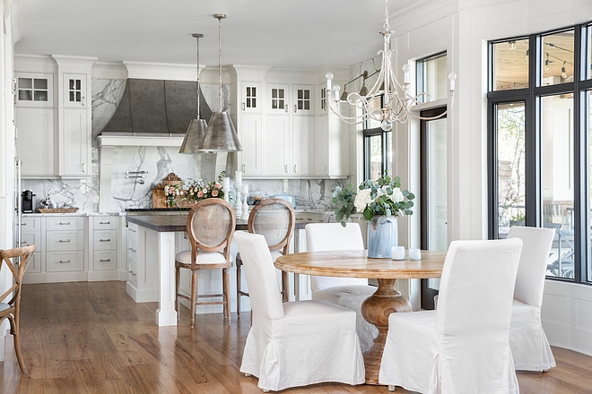 Breakfast room This is one of my favorites breakfast rooms ever share on Home Bunch Breakfast room Breakfast room Breakfast room #Breakfastroom