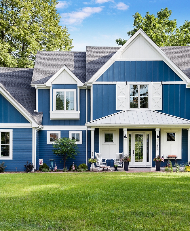 Modern Farmhouse Roof Ideas The home combines shingle roof and metal roof. This is a very popular combination for modern farmhouses Modern Farmhouse Roof #ModernFarmhouse #Roof #shingleroof #metalroof