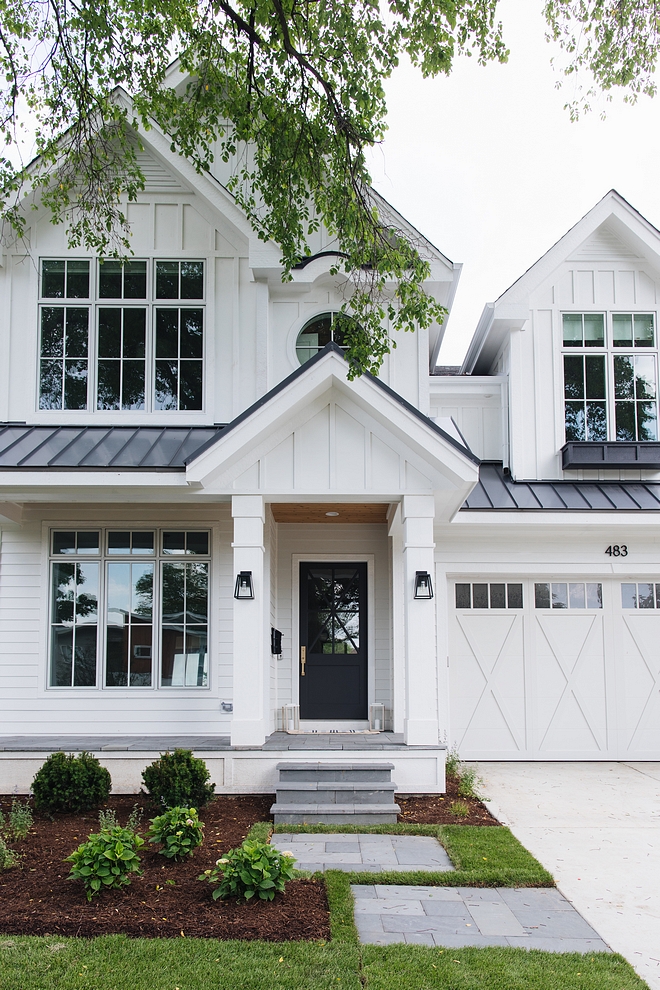 White exterior paint color How to choose the right white paint color for exteriors White siding exterior paint color #Whiteexterior #exteriorpaintcolor