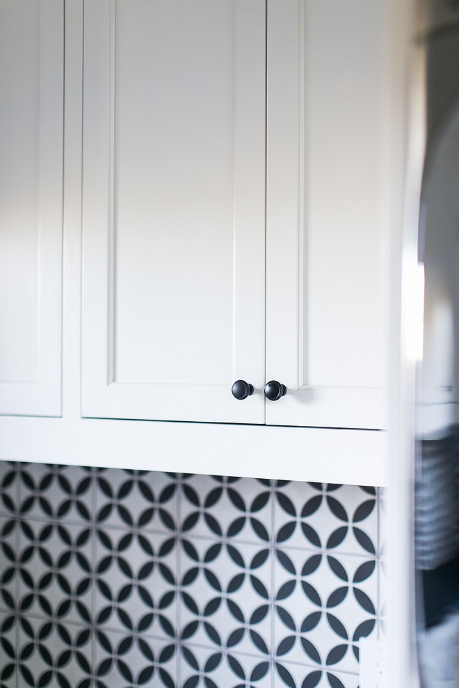 Benjamin Moore White Dove cabinet with black matte hardware