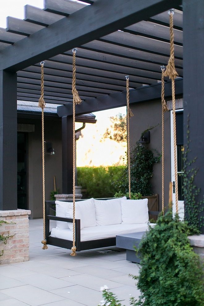 Black Pergola Backyard with a black and white color scheme Black Pergola Backyard #BlackPergola #Backyard