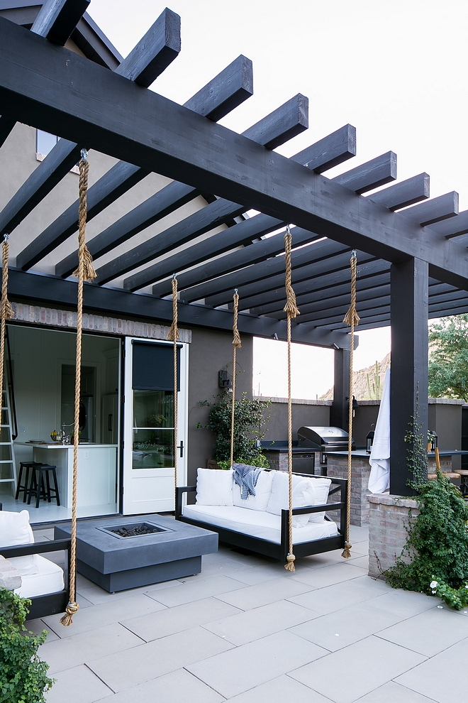 Patio Pergola with swing beds and outdoor kitchen Patio Pergola with swing beds and outdoor kitchen Backyard #Backyard #Patio #Pergola #outdoorkitchen