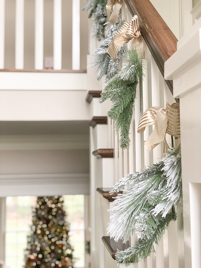 Staircase Christmas Decor Staircase Christmas Decor Ideas Staircase Christmas Decor Staircase Christmas Decor Staircase Christmas Decor #StaircaseChristmasDecor