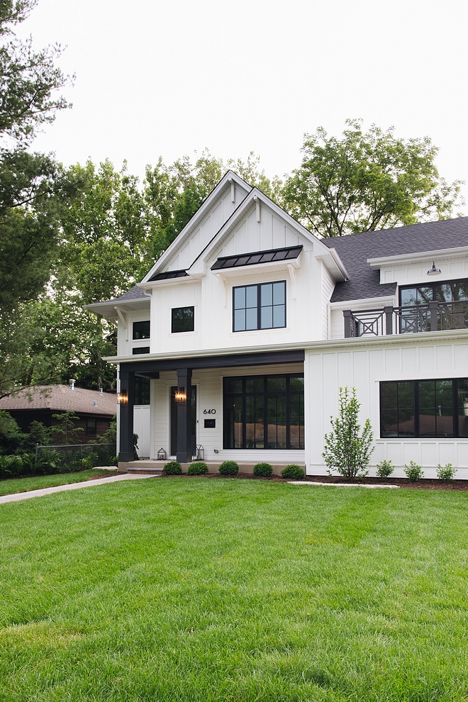 White Siding White House Paint Color Farrow and Ball All White Best white exterior paint color White Siding White House Paint Color Farrow and Ball All White #WhiteSiding #WhiteHouse #SidingPaintColor #FarrowandBallAllWhite #bestwhiteexteriorpaintcolor #whiteexterior #whitesidingpaintcolor