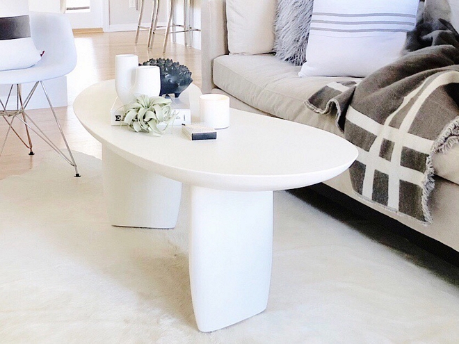 White Jelly Bean Goop coffee table White Jelly Bean Goop coffee table #WhiteJellyBeanGoop #goopcoffeetable #coffeetable