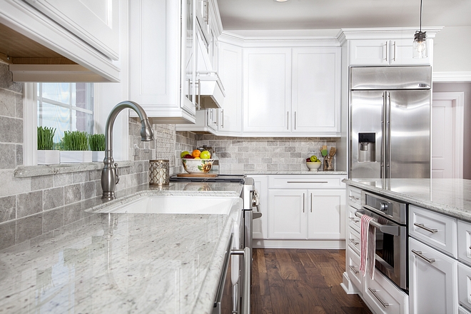 White granite countertop sources on Home Bunch Durable granite countertop White and grey granite countertop White granite countertop #Whitegranite #countertop