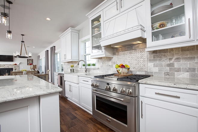 White kitchen with white Granite countertop Traditional White kitchen with white Granite countertop #Whitekitchen #whiteGranitecountertop #whiteGranite