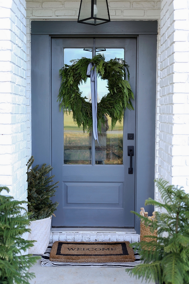 Natural Christmas Decor Front Door with Natural Wreath and natural Christmas tree Front Entry Porch Natural Christmas Decor Ideas #NaturalChristmasDecor #ChristmasDecor #ChristmasDecor