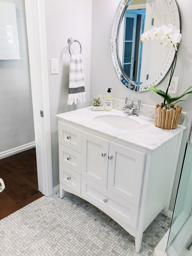 Small bathroom renovation ideas This small bathroom was the first major renovation Small bathroom renovation Small bathroom reno ideas Small bathroom renovation #Smallbathroomrenovation #Smallbathroom #bathroomrenovation #majorrenovation