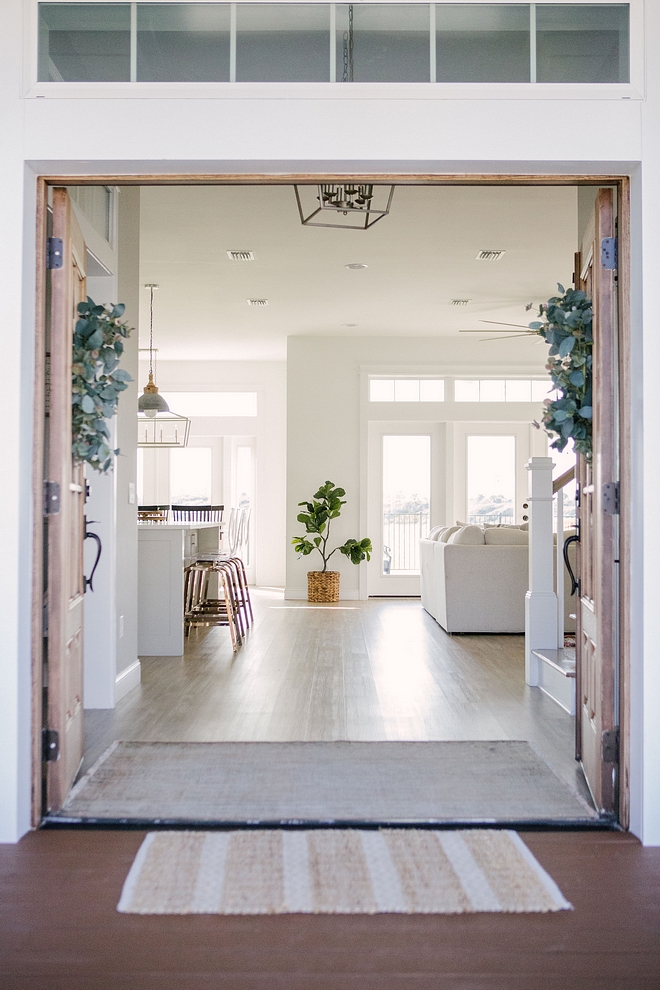 Foyer with double front door The open feel you get with double front doors Foyer with double front door The open feel you get with double front doors #Foyer #doublefrontdoor