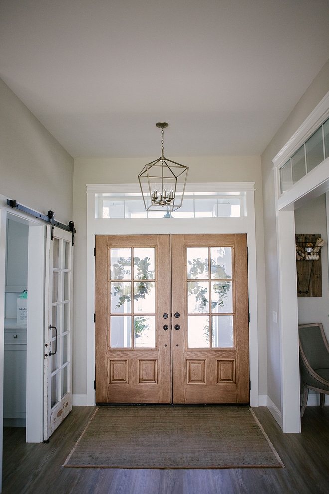 Foyer features lantern pendant light, double doors and vintage rug Foyer lantern pendant light, double doors and vintage rug ideas Foyer design Foyer decor #foyer #lanternpendantlight #doubledoors #vintagerug