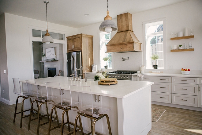 White Kitchen with Alder cabinet Accent White Kitchen with Alder cabinet Accent Ideas White Kitchen with Alder cabinet Accent White Kitchen with Alder cabinet Accent #WhiteKitchen #Aldercabinet