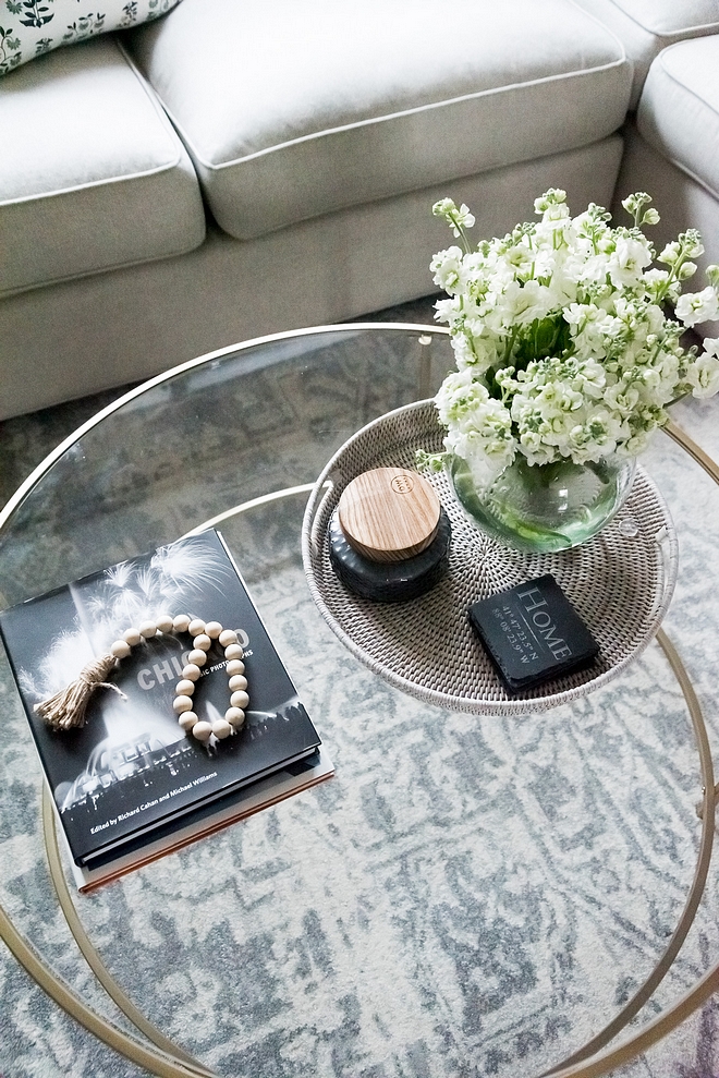 Coffee Table Decor I like how the designer decorated the coffee table without over cluttering it Simple is always best #coffeetable #decor