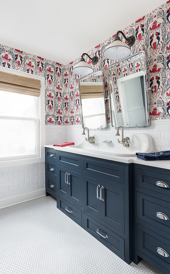 Benjamin Moore Hale Navy Bathroom cabinetry paint color is Benjamin Moore Hale Navy Kids Bathroom with navy vanity Benjamin Moore Hale Navy #BenjaminMooreHaleNavy #navyvanity #navypaintcolor