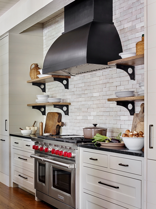 Benjamin Moore Classic Gray Kitchen Benjamin Moore Classic Gray Kitchen Cabinet Benjamin Moore Classic Gray Kitchen #BenjaminMooreClassicGray #Kitchen