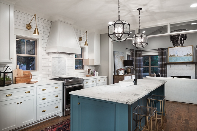 White kitchen with blue island Classic kicthen color scheme White kitchen with blue island White kitchen with blue island White kitchen with blue island #Whitekitchen #blueisland