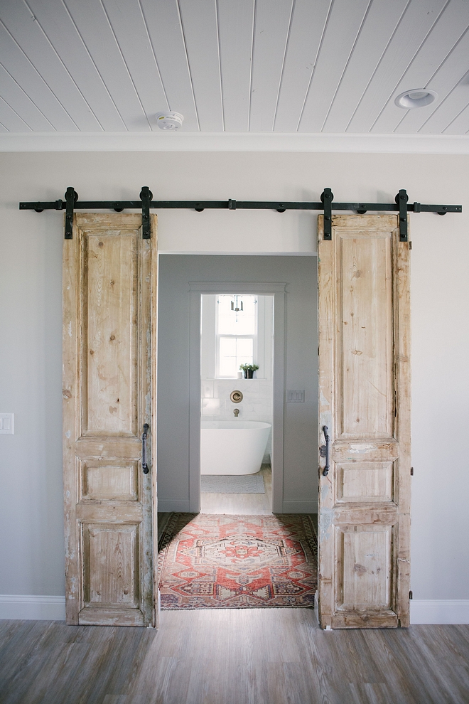 Antique Barn Door Ideas Antique Barn Door Ideas Bathroom Antique Barn Doors Antique doors used as barn door #AntiqueBarnDoors #Antiquedoors