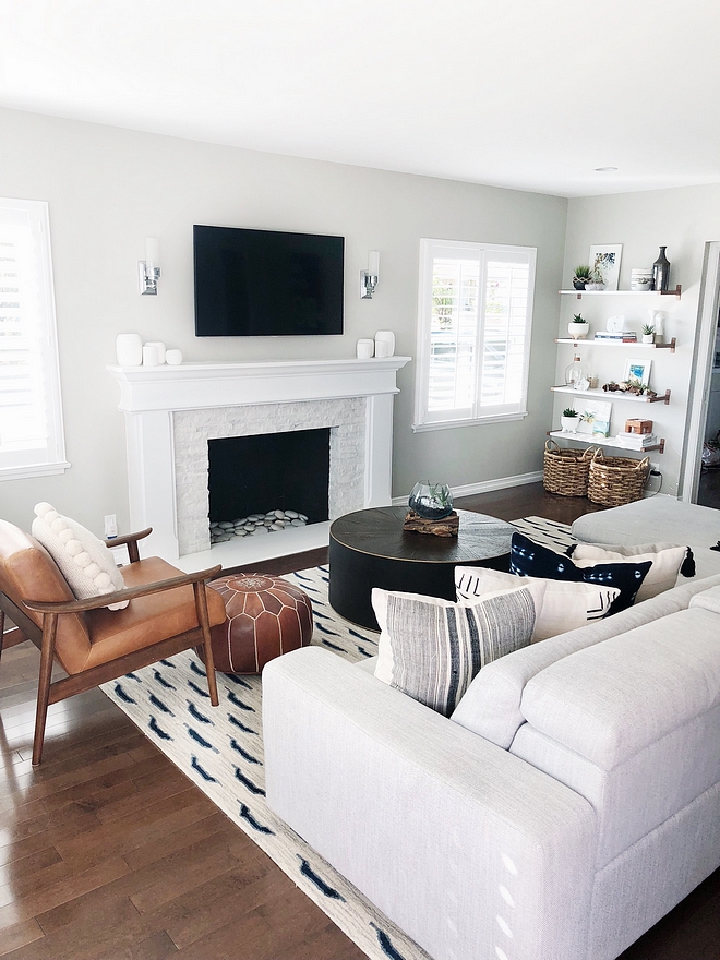 Fireplace Renovation Replacing stone on fireplace Choosing a split-faced stone for the fireplace is still one of my favorite design decisions #fireplace #renovation #fireplacereno #splitfacedstone