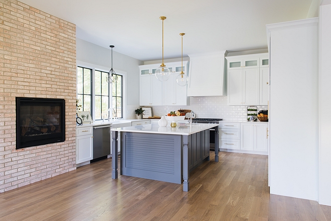 Kitchen with fireplace Brick fireplace in Kitchen Kitchen brick fireplace Kitchen fireplace ideas #kitchefireplace #fireplace #kitchen #brickfireplace