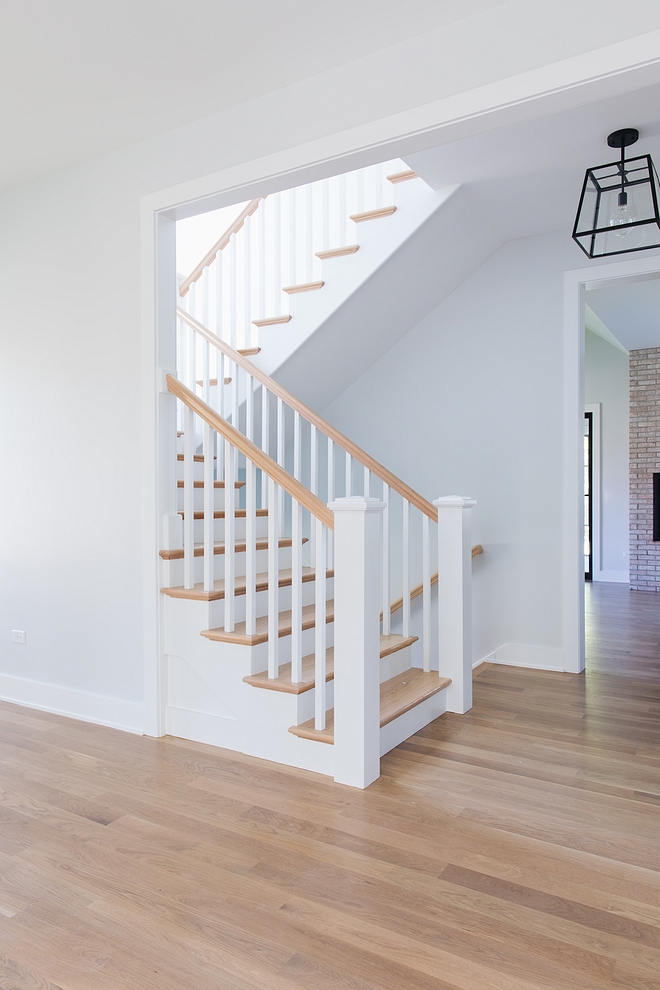 Sherwin Williams Extra White SW 7006 Trim paint color throughout the house is Sherwin Williams Extra White SW 7006 Sherwin Williams Extra White SW 7006 #SherwinWilliamsExtraWhite #SW7006