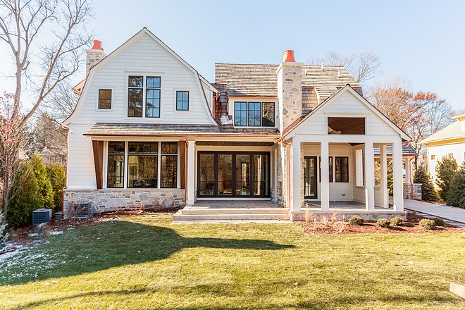 Cloud White CC-40 Benjamin Moore Cloud White CC-40 Benjamin Moore Cloud White CC-40 Benjamin Moore Exterior Home Siding Paint Color Best White Exterior paint color Cloud White CC-40 Benjamin Moore #CloudWhiteCC40BenjaminMoore #BenjaminMoore #bestwhiteexteriorpaintcolor #bestwhites #exterior #paintcolor #siding