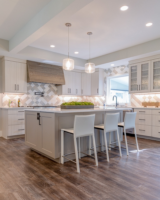 This kitchen is not a cookie-cutter by any means! I am loving the combination of all elements found in this space. The wall paint color is Sherwin Williams Repose Grey #kitchen #kitchens #kitchendesign #kitchenideas #kitchenreno #kitchenremodel