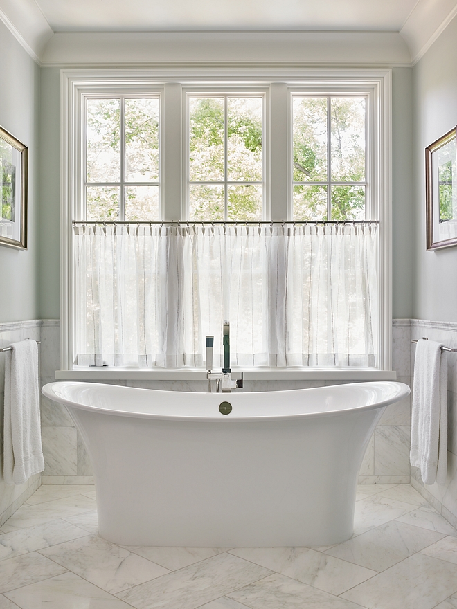 Benjamin Moore Horizon with white marble tile wainscoting Horizon by Benjamin Moore Horizon by Benjamin Moore Horizon by Benjamin Moore #HorizonBenjaminMoore #Horizon #BenjaminMoore