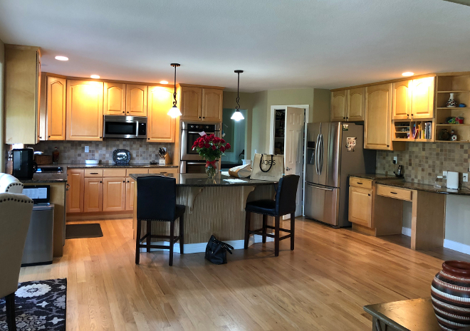 Kitchen renovation before pictures The kitchen wasn't terrible before but it was feeling outdated and the kitchen layout was not as functional as it is now