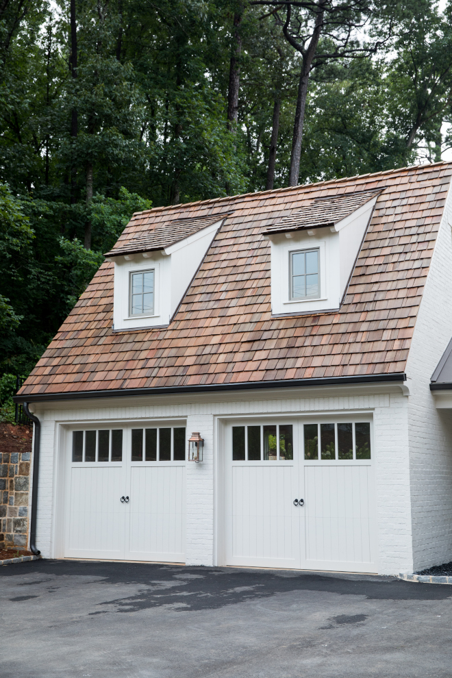 Painted Brick Detached Garage Benjamin Moore Soft Chamois Painted Brick Detached Garage Benjamin Moore Soft Chamois Paint Color Painted Brick Detached Garage Benjamin Moore Soft Chamois #PaintedBrick #Garage #BrickGarage #DetachedGarage #BenjaminMooreSoftChamois