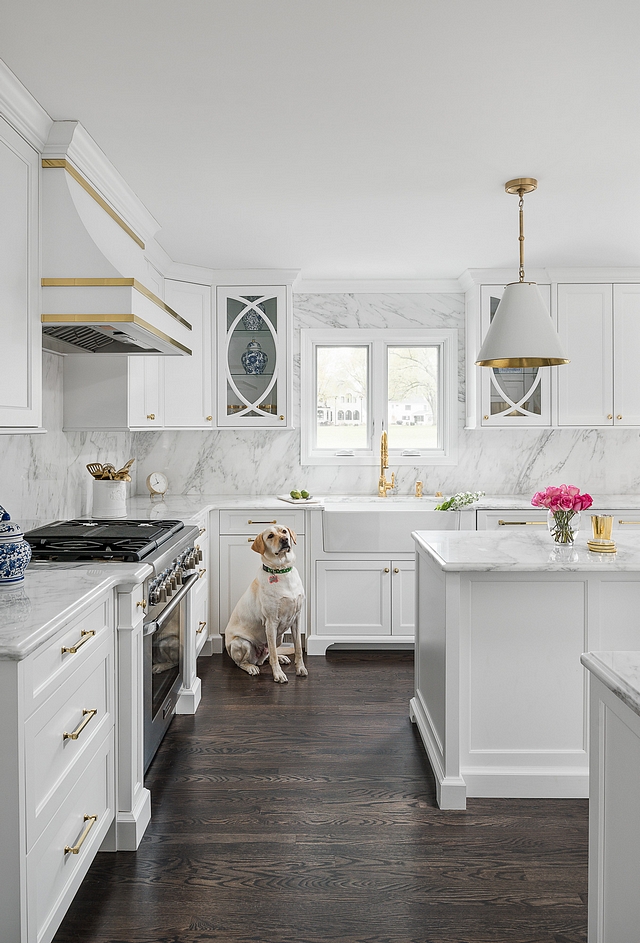 Benjamin Moore Super White White Cabinet Paint Color Benjamin Moore Super White Benjamin Moore Super White Benjamin Moore Super White #BenjaminMooreSuperWhite #whitecabinetpaintcolor #whitepaintcolor