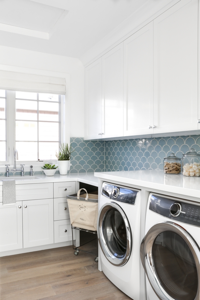 Laundry room Cabinet Laundry room Cabinetry Frameless, Shaker Cabinets, painted in Dunn Edwards DE6352 December Sky #Laundryroom #Cabinet #Laundryroomcabinet #Cabinetry #ShakerCabinets #DunnEdwardsDE6352DecemberSky