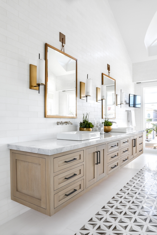 Long Floating Vanity This long floating vanity is made from rift white oak with face frame, shaker cabinetry #LongFloatingVanity #Longvanity #FloatingVanity #riftwhiteoak #faceframecabinet #shakercabinetry