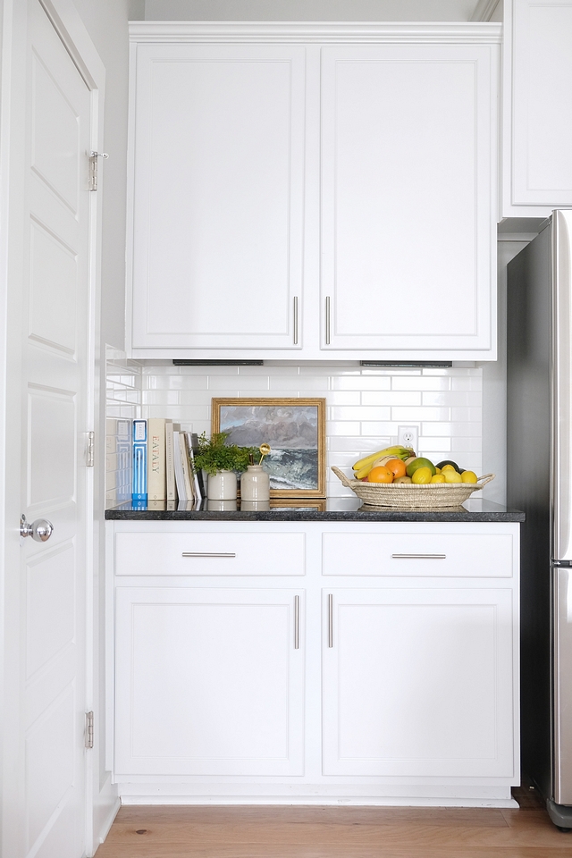 Sherwin Williams Extra White Sherwin Williams Extra White Super crisp white paint color for cabinets Sherwin Williams Extra White Sherwin Williams Extra White Sherwin Williams Extra White #SherwinWilliamsExtraWhite