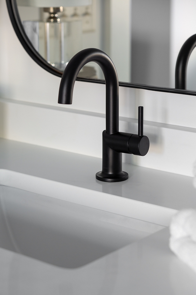 Matte Black Bathroom Faucet with white quartz countertop #blackmattefaucet #bathroomfaucet