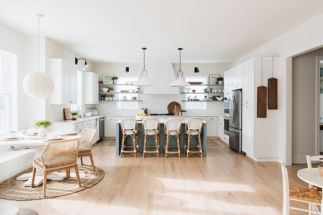 Open kitchen The kitchen, breakfast nook and family room are open and feel connected to each other #openkitchen #kitchelayout #layout