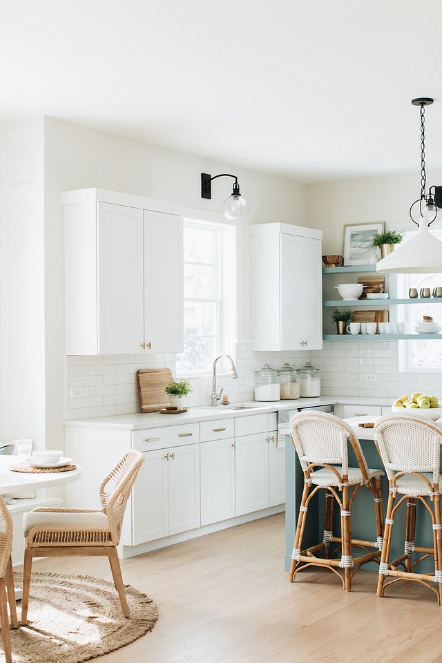 Benjamin Moore Classic Grey Wall color is Benjamin Moore Classic Grey Neutral paint color for kitchens Benjamin Moore Classic Grey #BenjaminMooreClassicGrey #neutralpaintcolor #kitchenpaintcolor