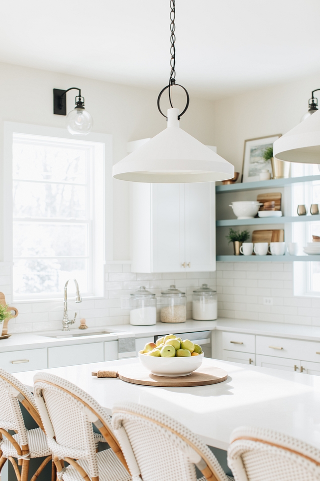 Caesarstone Organic White Countertop is Caesarstone's new color; Organic White Caesarstone Organic White #countertop #kitchenCountertop #CaesarstoneOrganicWhite #Caesarstone #OrganicWhite