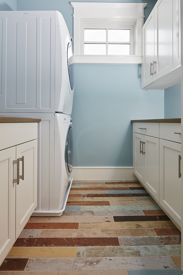 Benjamin Moore Colorado Gray The laundry room paint color is Benjamin Moore Colorado Gray Benjamin Moore Colorado Gray paint color Benjamin Moore Colorado Gray #BenjaminMooreColoradoGray