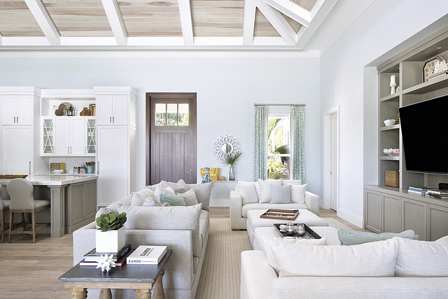 Beach House There is a beautiful, open and airy vibe to this South Florida home. It feels like a luxury vacation spot yet it is a family friendly home that is perfectly tailored and functional #beachhouse #interiors