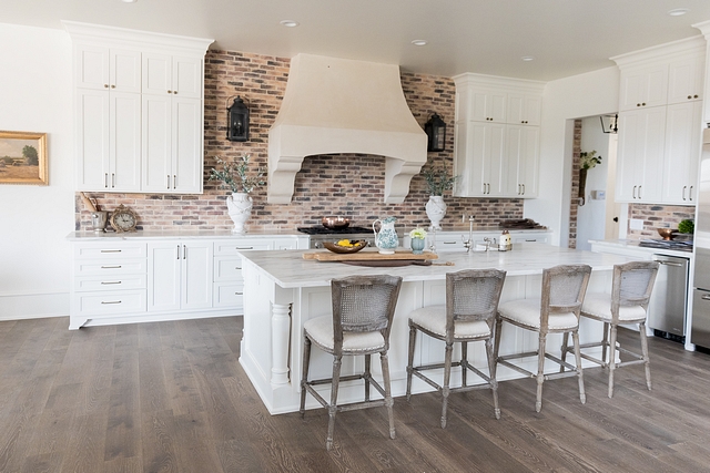 French white kitchen with Brick Backsplash French white kitchen with Brick Backsplash and large kitchen island French white kitchen with Brick Backsplash #Frenchwhitekitchen #BrickBacksplash