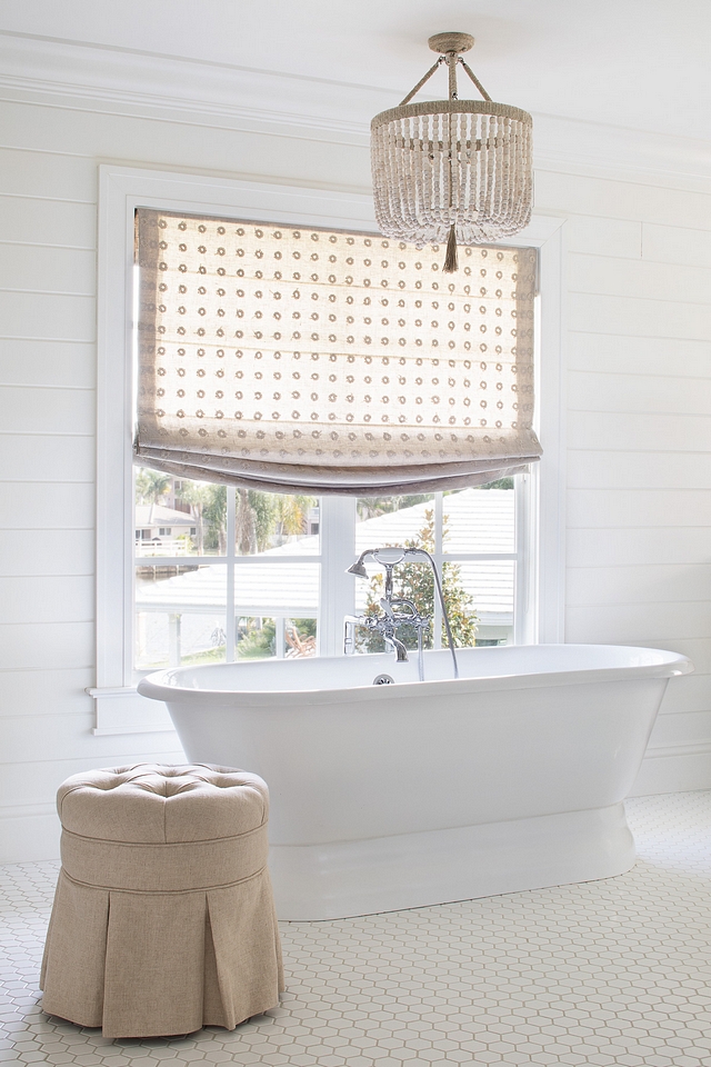 Benjamin Moore White Dove shiplap bathroom with RO SHAM BEAUX SOAPSTONE BEADS AND HEMP chandelier #benjaminmoorewhitedove